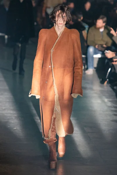 Look 41